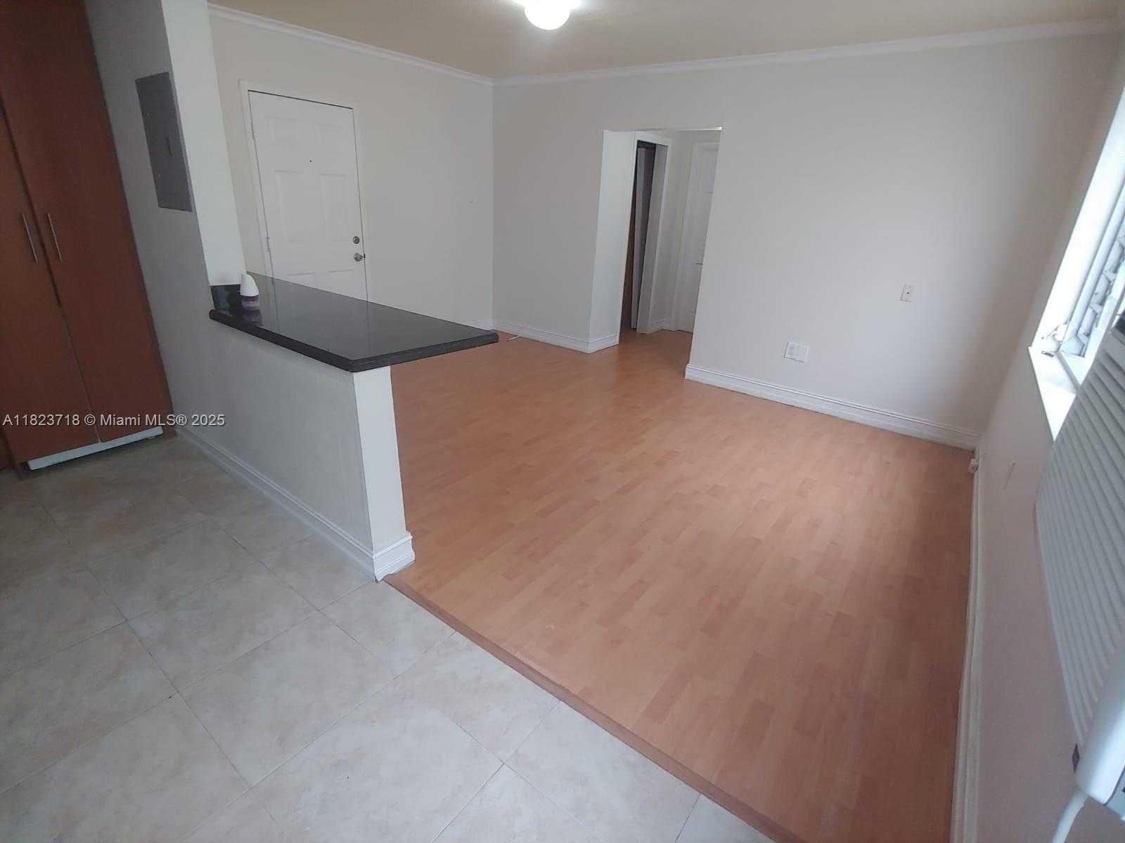 Small Image of 7928 HARDING AV #8, Miami Beach Number 7