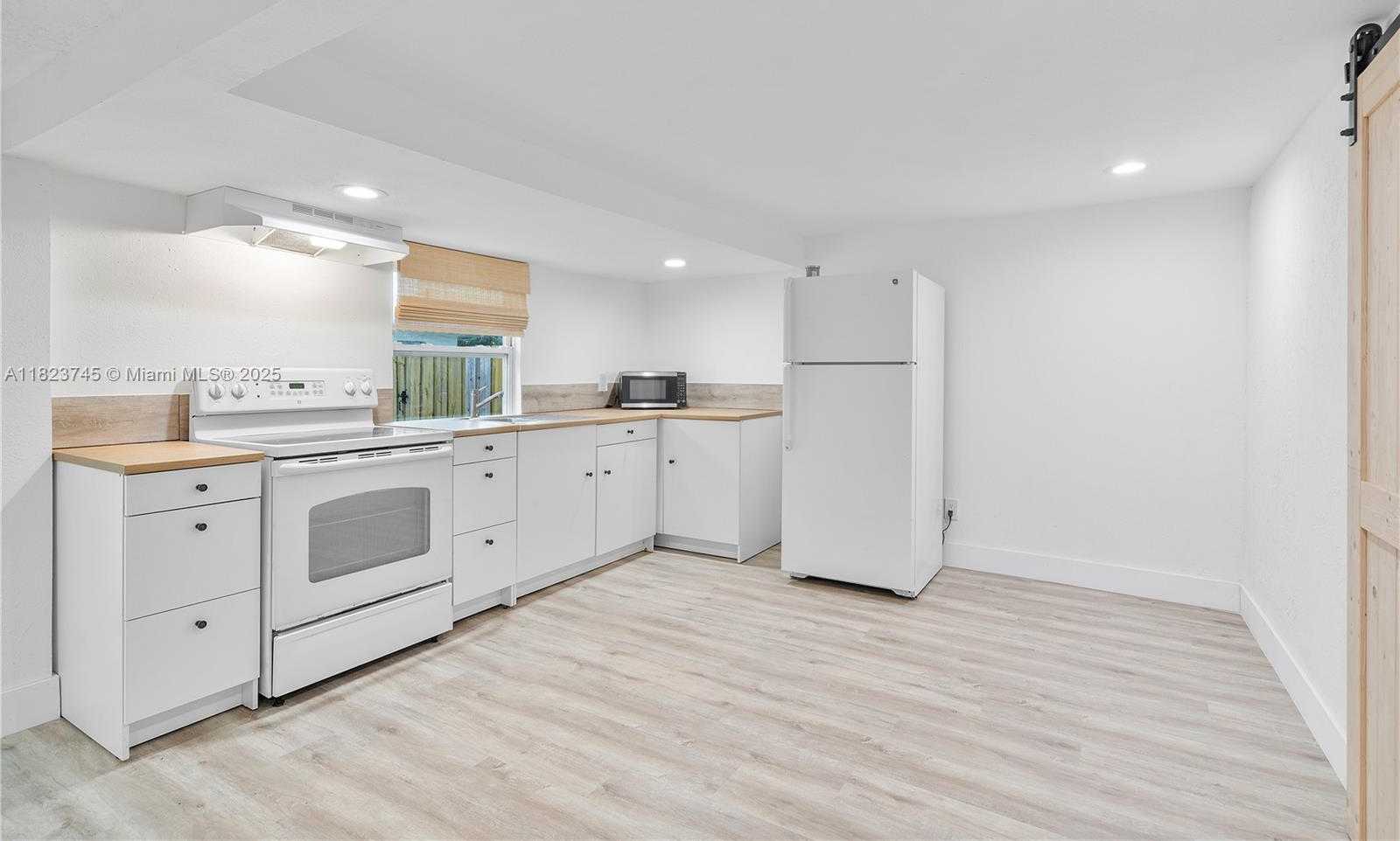 Small Image of 7637 NORTH WEST 17TH PL #1, Miami Number 9