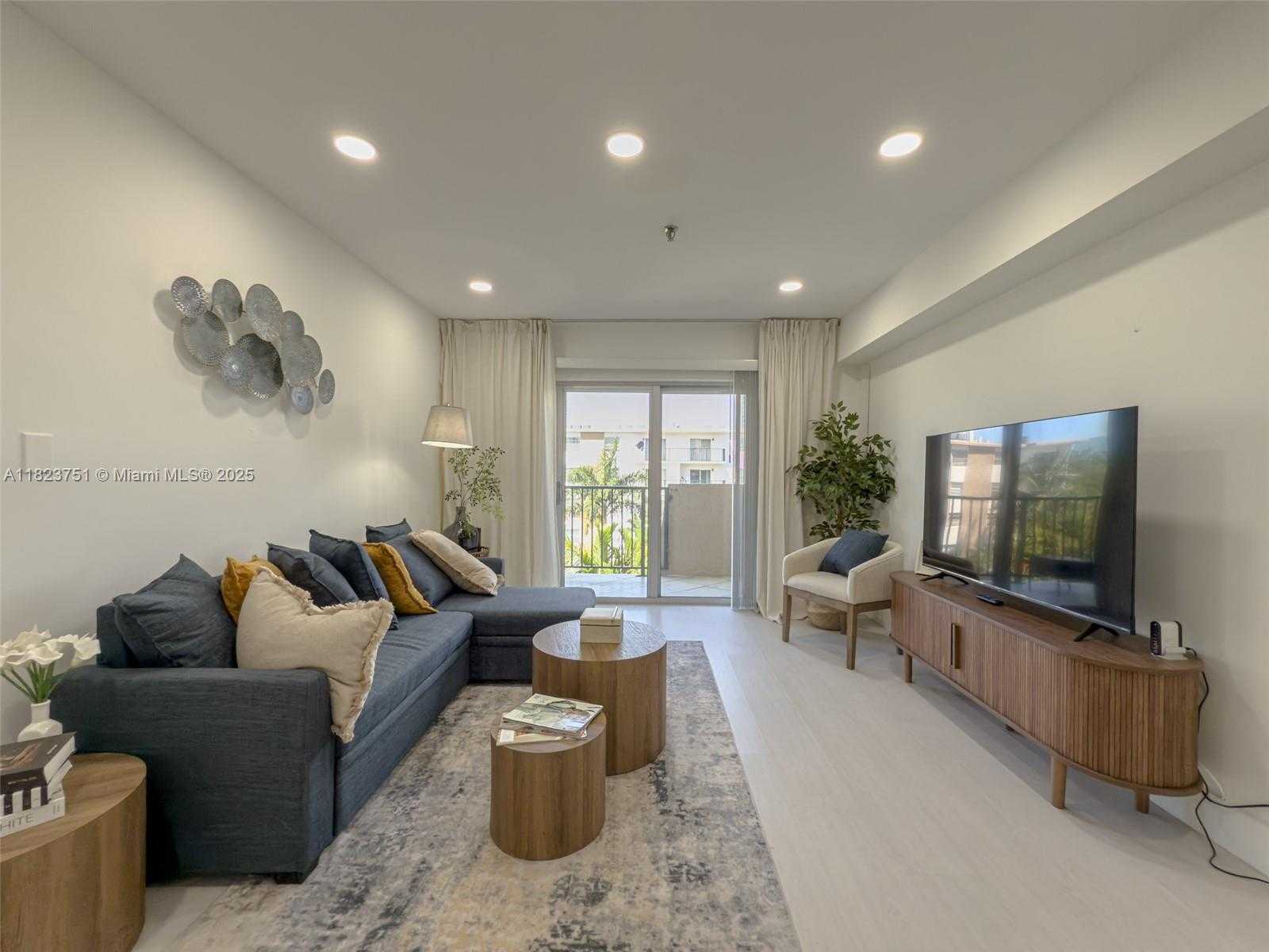 Small Image of 250 NORTH EAST 181ST DR #303, Sunny Isles Beach Number 13