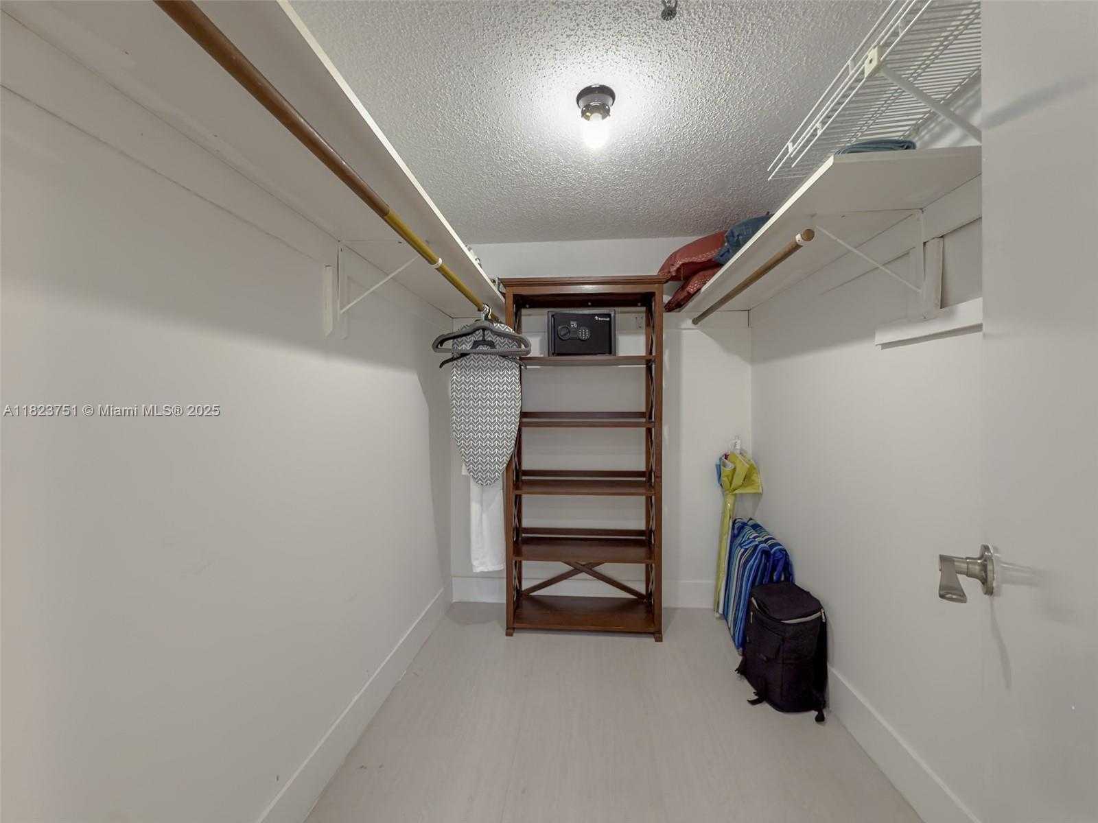 Small Image of 250 NORTH EAST 181ST DR #303, Sunny Isles Beach Number 19