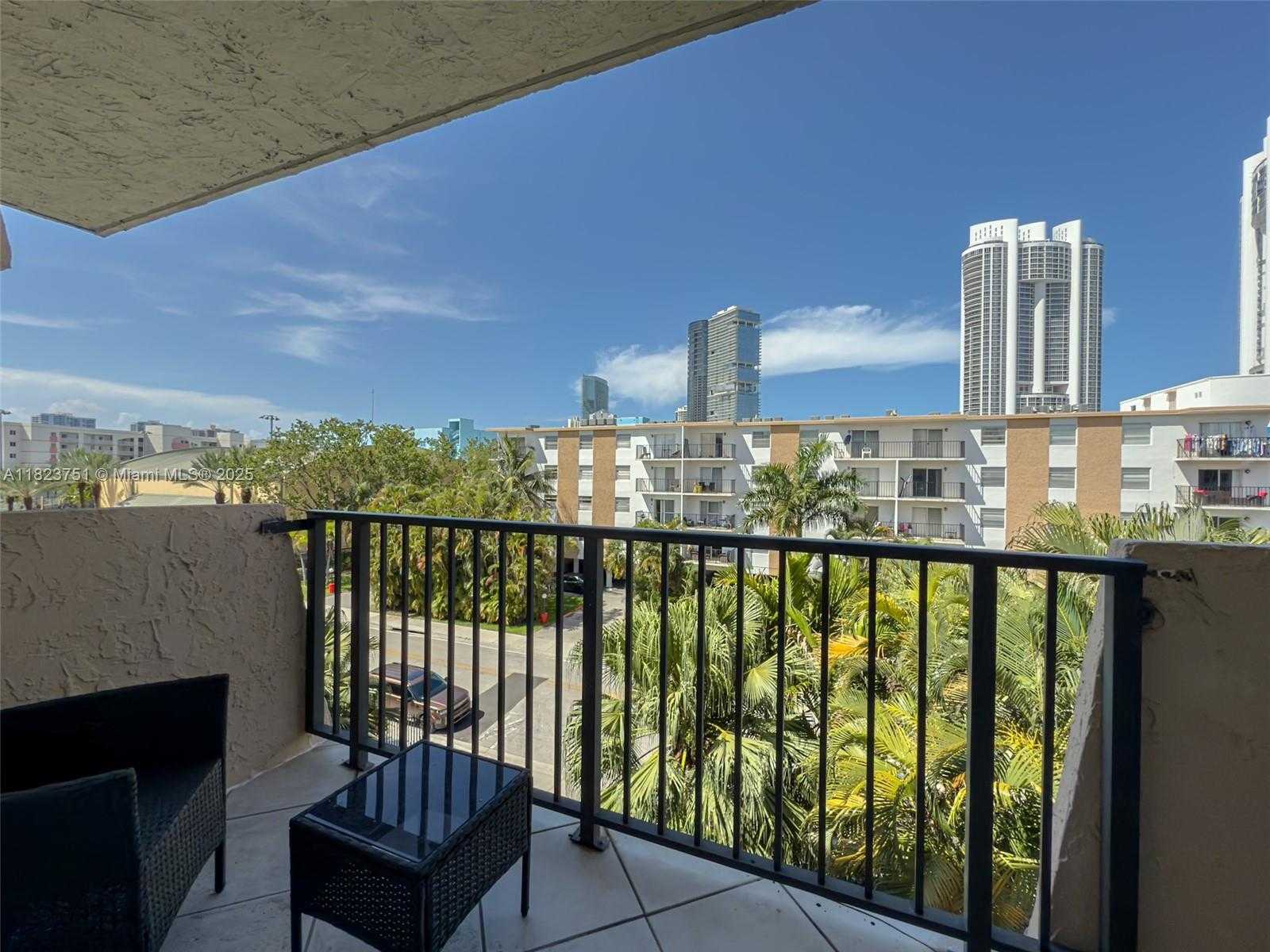 Small Image of 250 NORTH EAST 181ST DR #303, Sunny Isles Beach Number 26