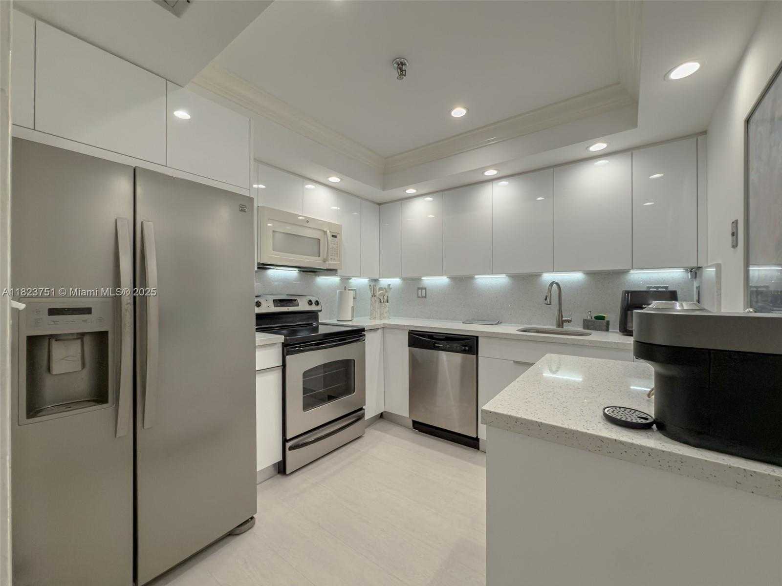 Small Image of 250 NORTH EAST 181ST DR #303, Sunny Isles Beach Number 27