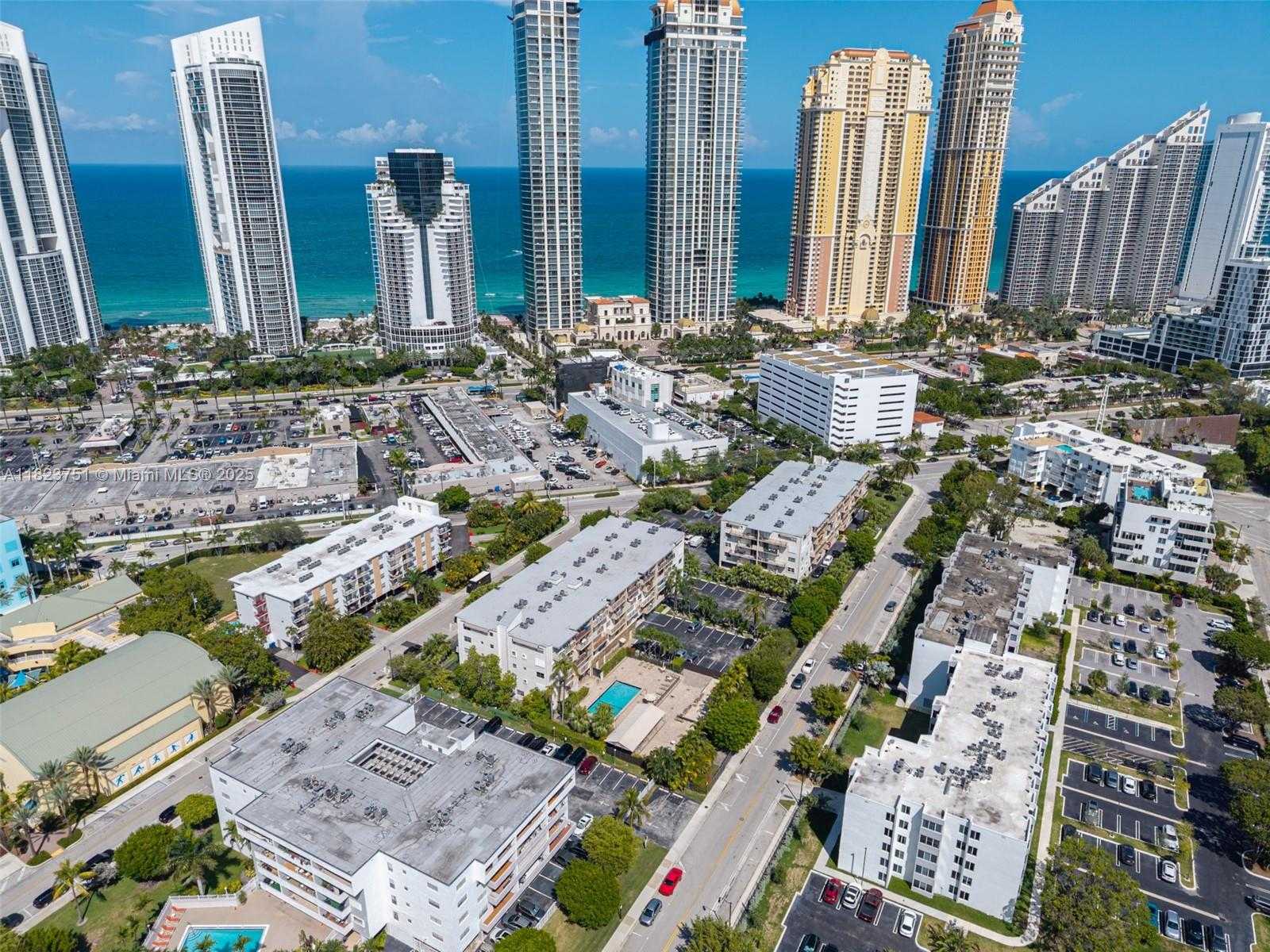 Small Image of 250 NORTH EAST 181ST DR #303, Sunny Isles Beach Number 30