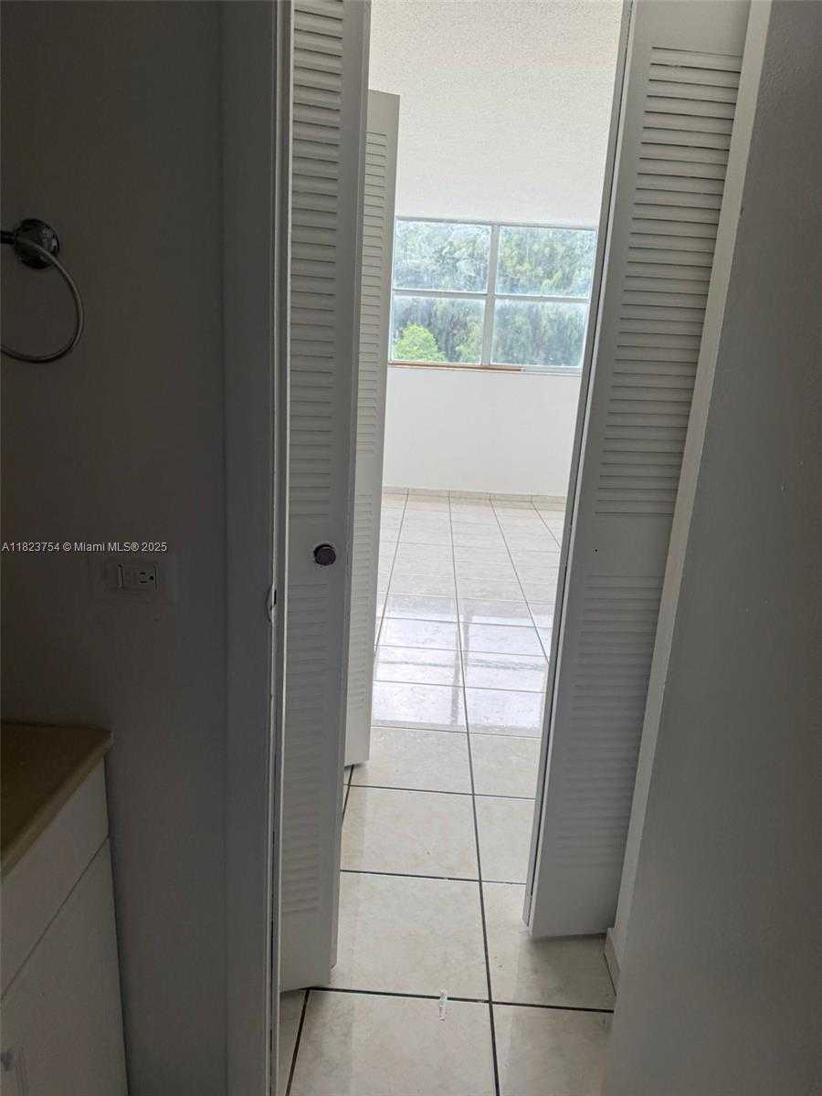 Small Image of 16465 NORTH EAST 22ND AVE #217, North Miami Beach Number 14