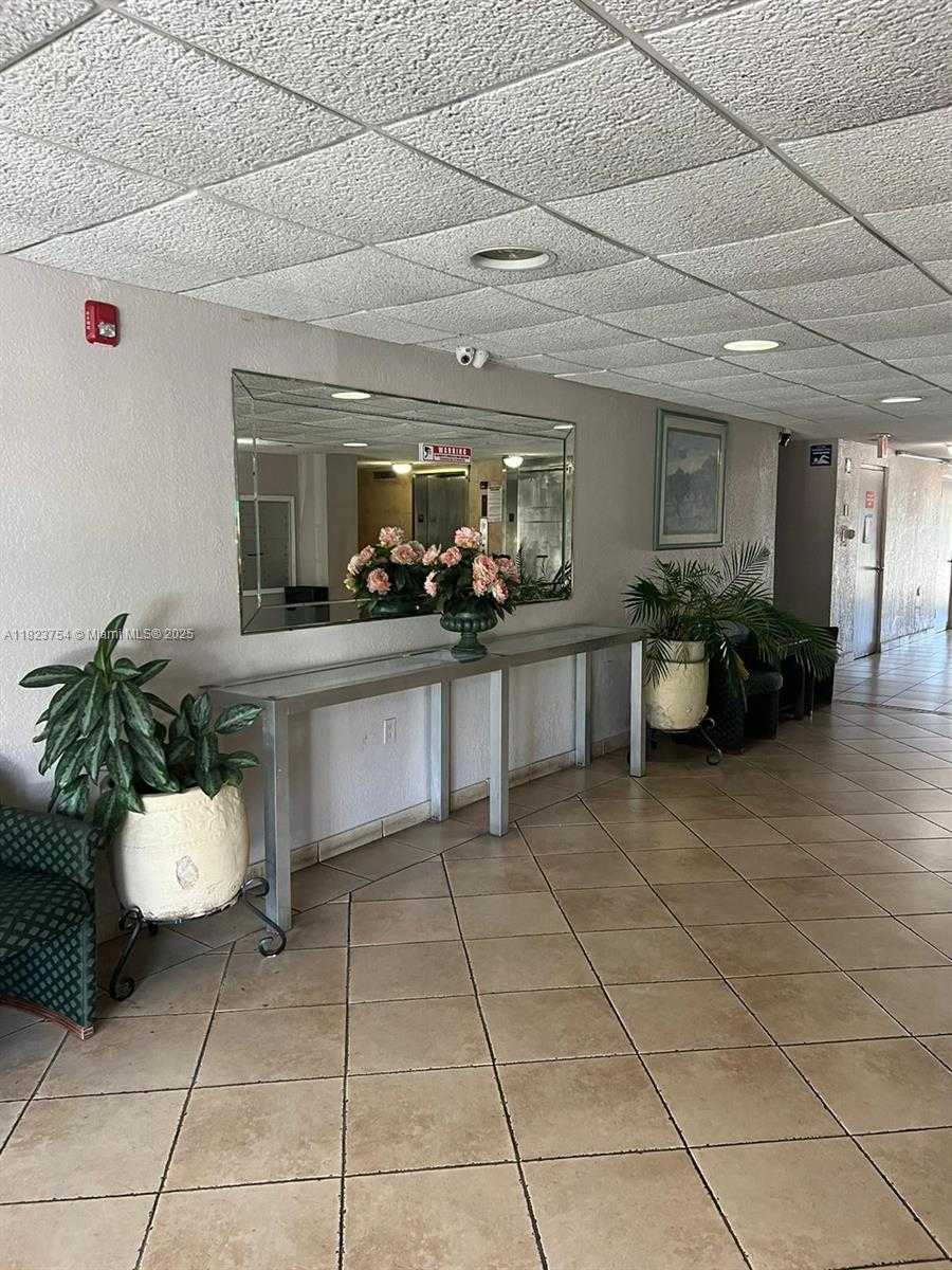 Small Image of 16465 NORTH EAST 22ND AVE #217, North Miami Beach Number 4