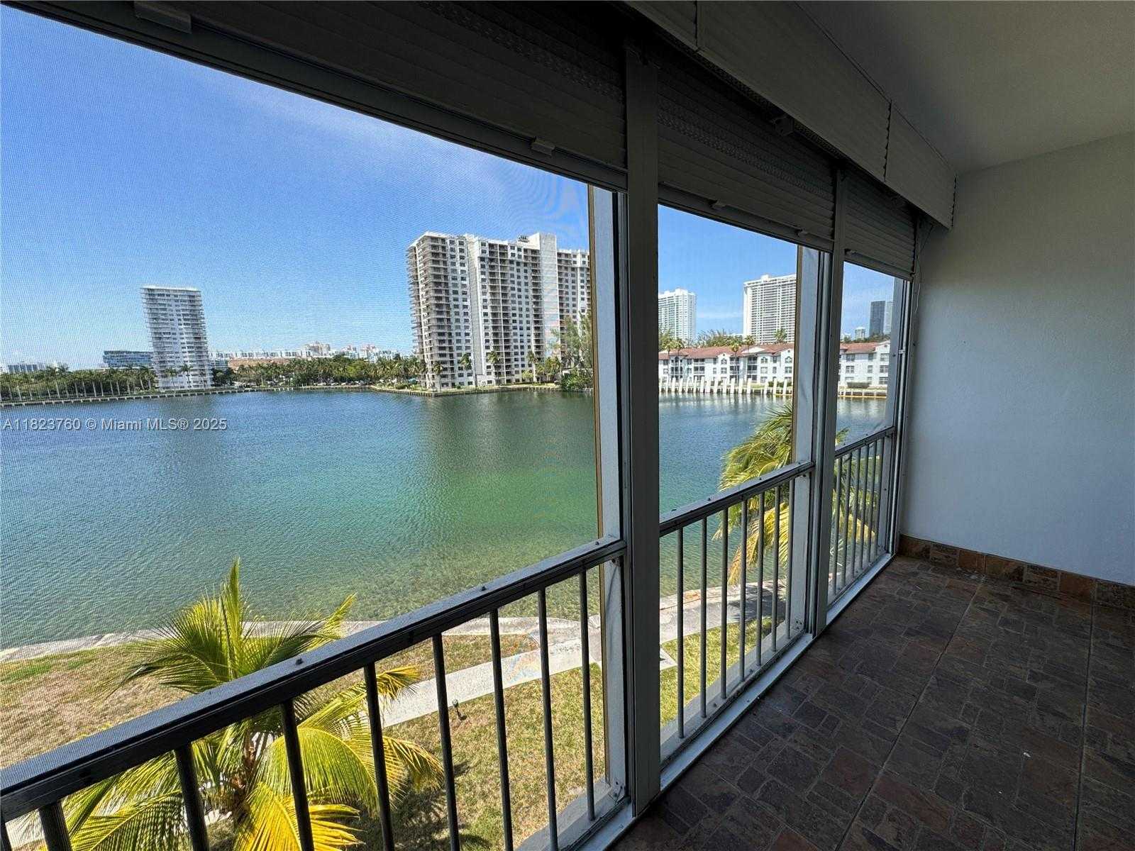 Small Image of 2999 POINT EAST DR #C411, Aventura Number 3