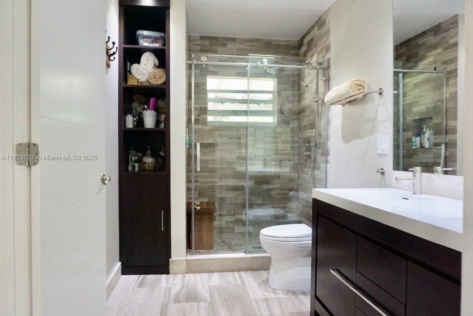 Small Image of 13200 SOUTH WEST 59TH AVE, Pinecrest Number 14