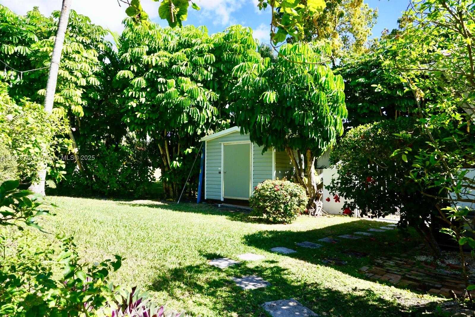 Small Image of 13200 SOUTH WEST 59TH AVE, Pinecrest Number 28