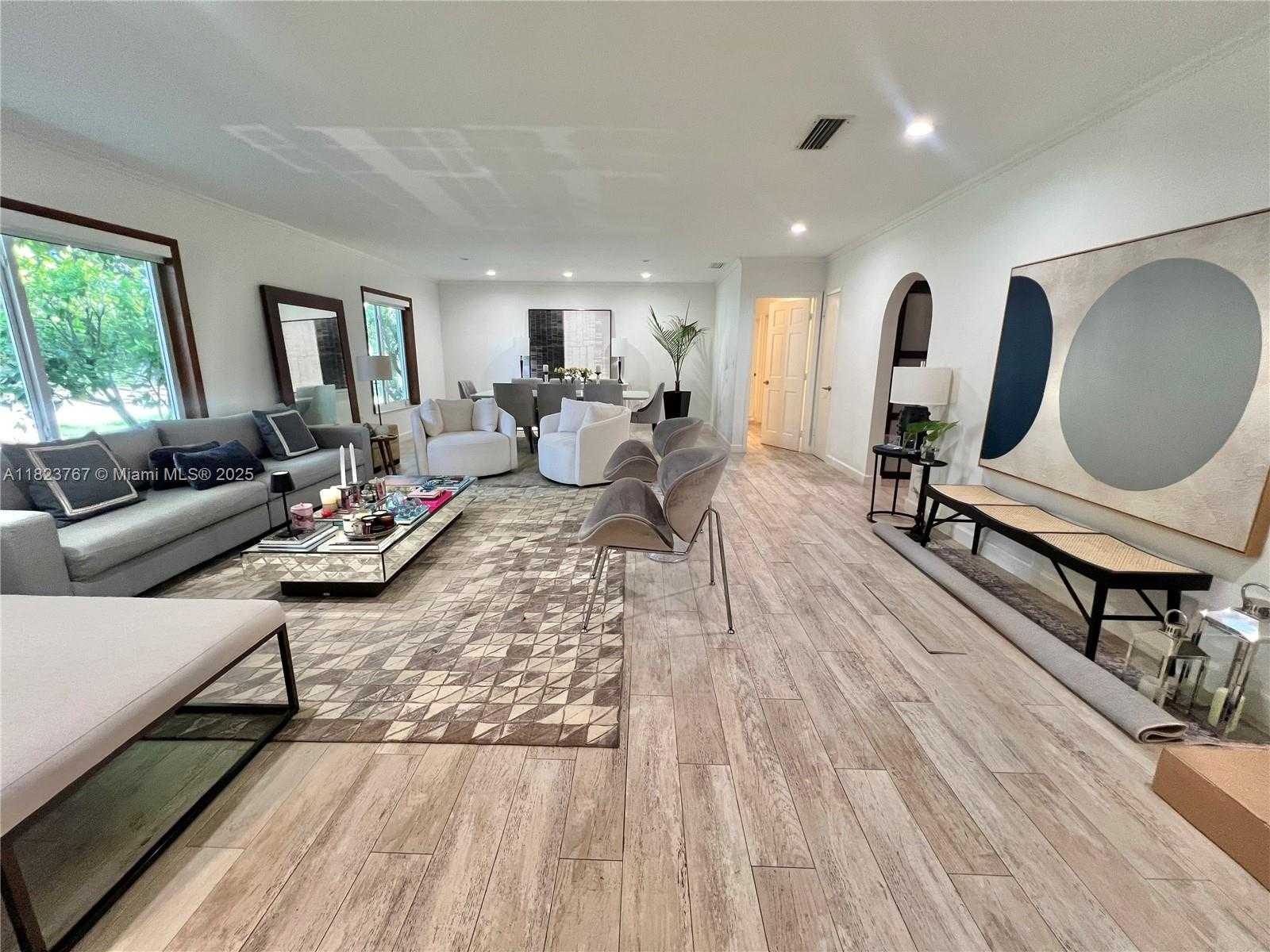 Small Image of 13200 SOUTH WEST 59TH AVE, Pinecrest Number 4