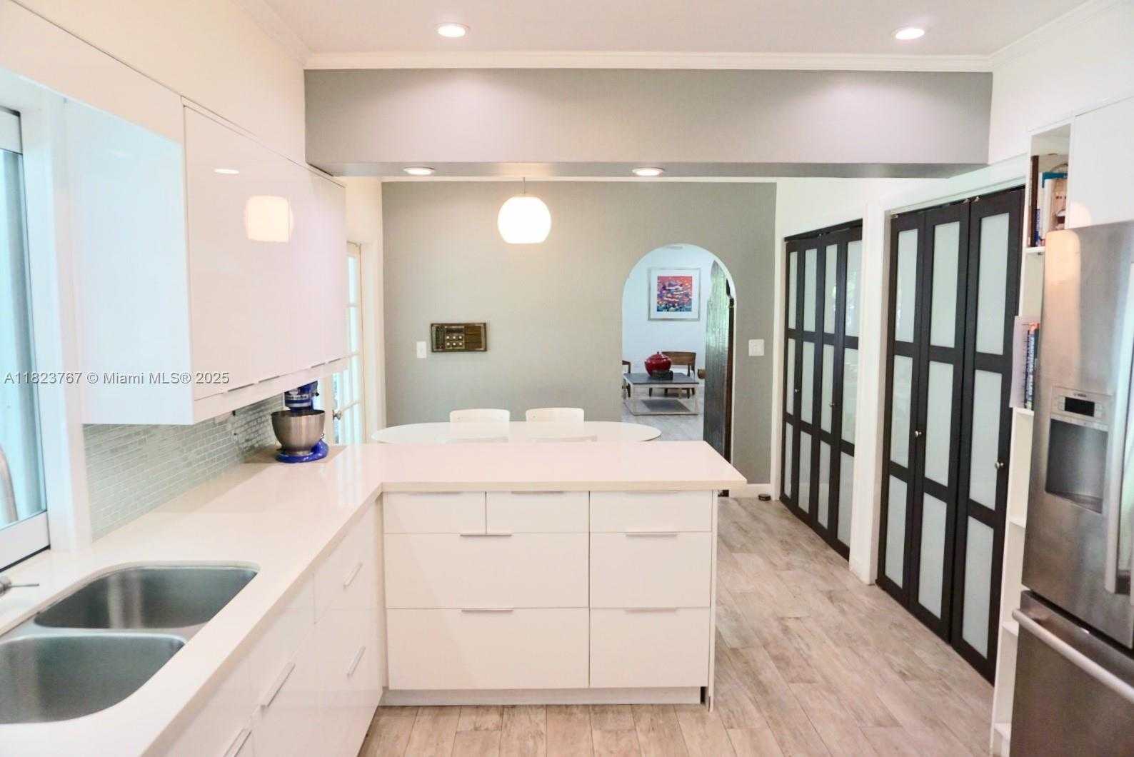Small Image of 13200 SOUTH WEST 59TH AVE, Pinecrest Number 9