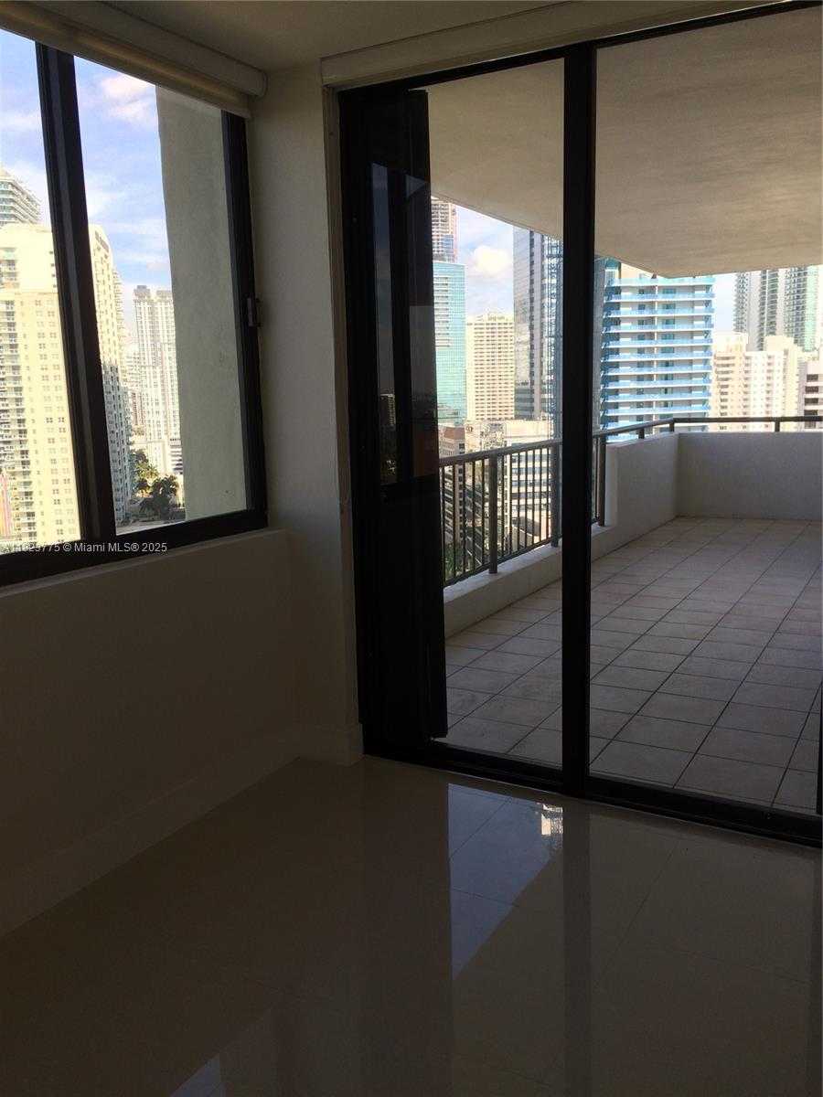Small Image of 1581 BRICKELL AVE #2307, Miami Number 11