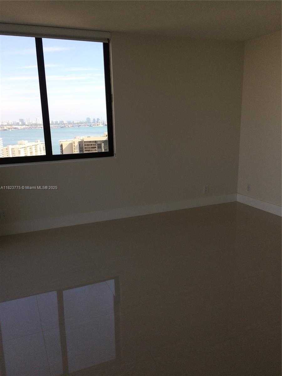 Small Image of 1581 BRICKELL AVE #2307, Miami Number 7