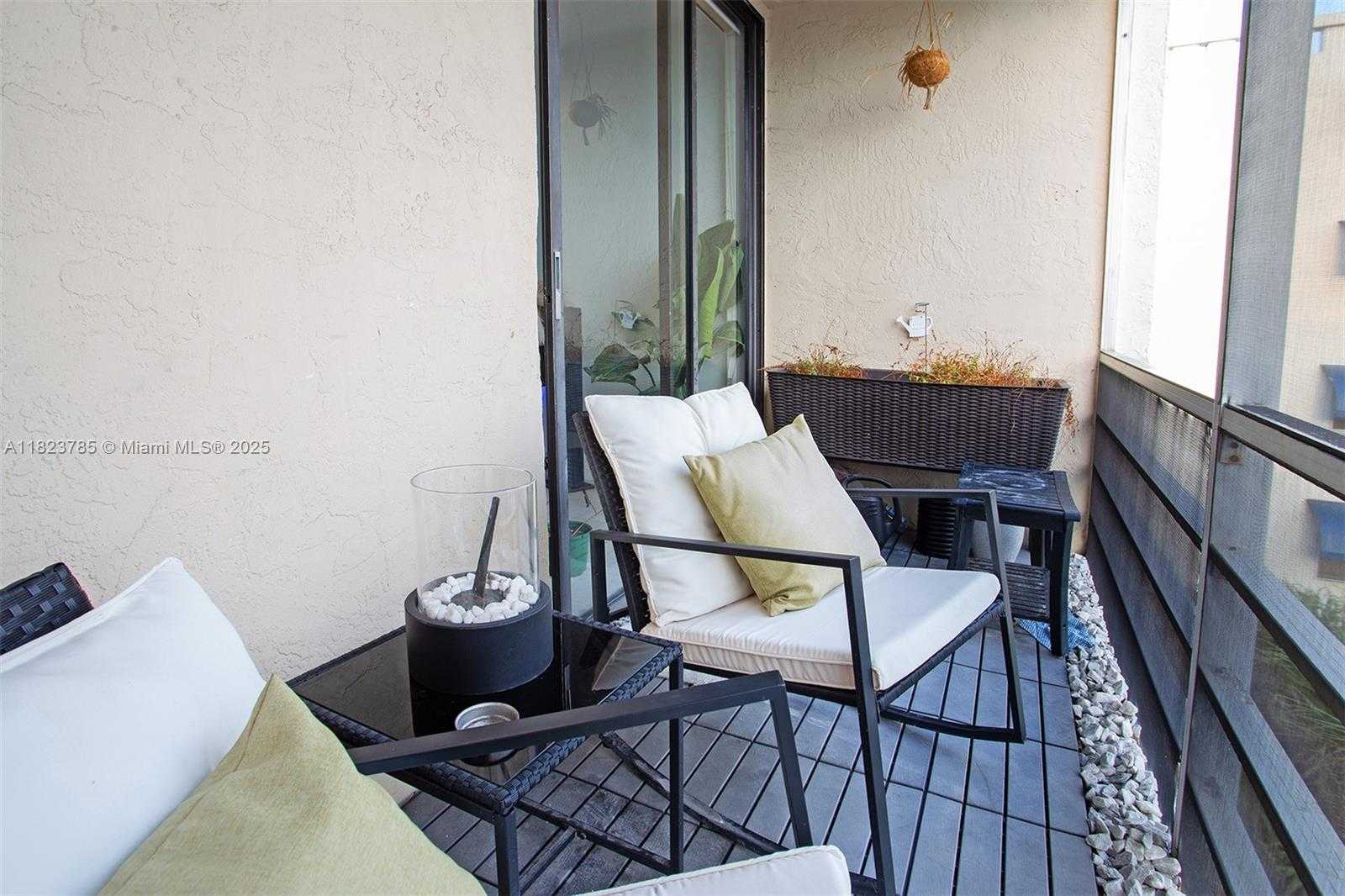 Small Image of 2821 NORTH MIAMI BEACH BLVD #5M, North Miami Beach Number 25