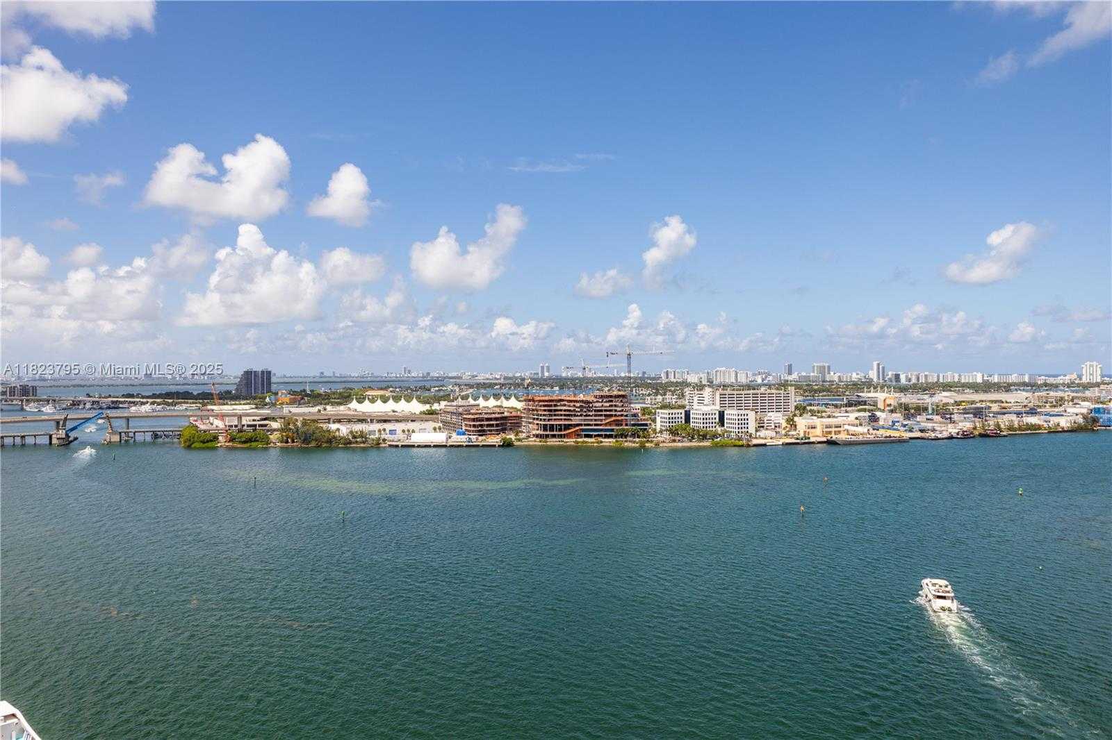 Small Image of 335 SOUTH BISCAYNE BLVD #2309, Miami Number 12