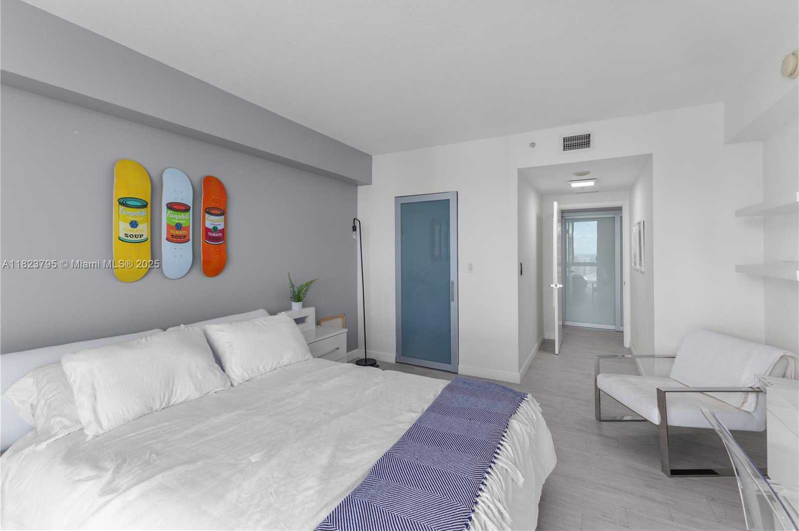 Small Image of 335 SOUTH BISCAYNE BLVD #2309, Miami Number 23