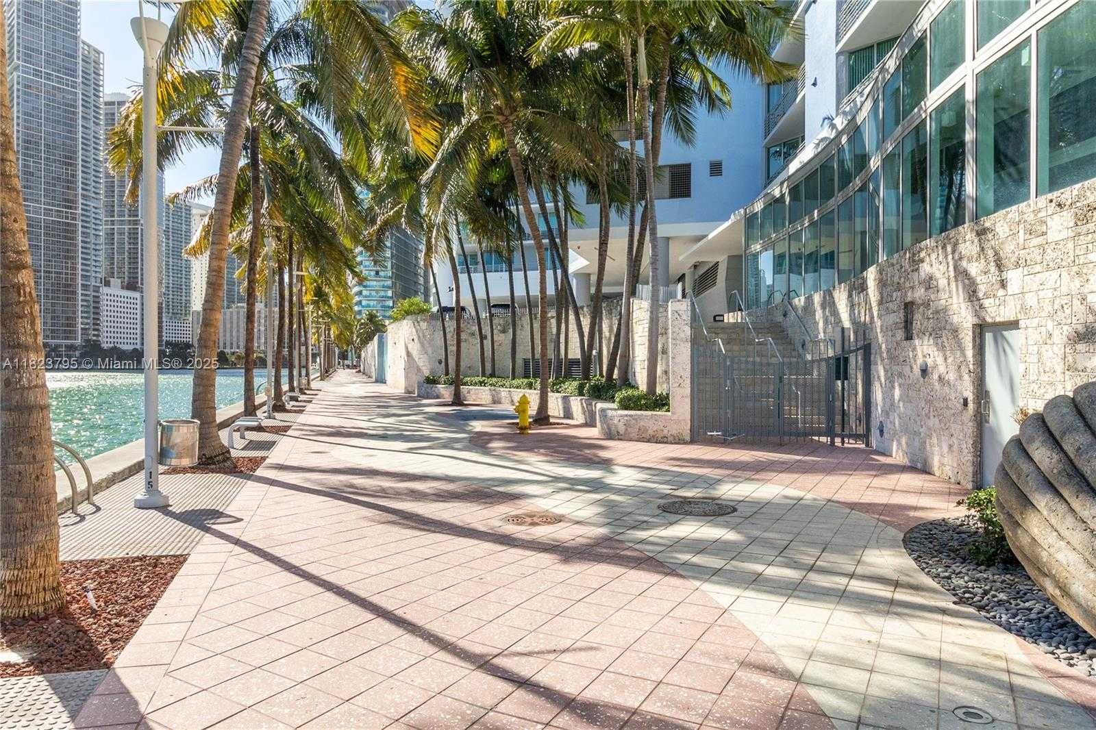 Small Image of 335 SOUTH BISCAYNE BLVD #2309, Miami Number 30