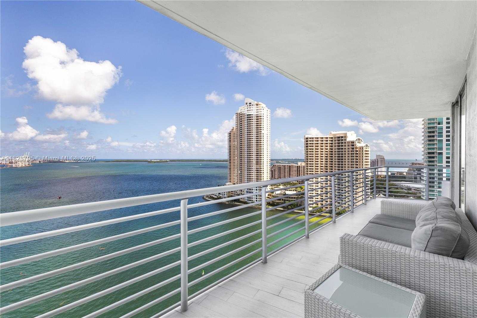 Small Image of 335 SOUTH BISCAYNE BLVD #2309, Miami Number 4