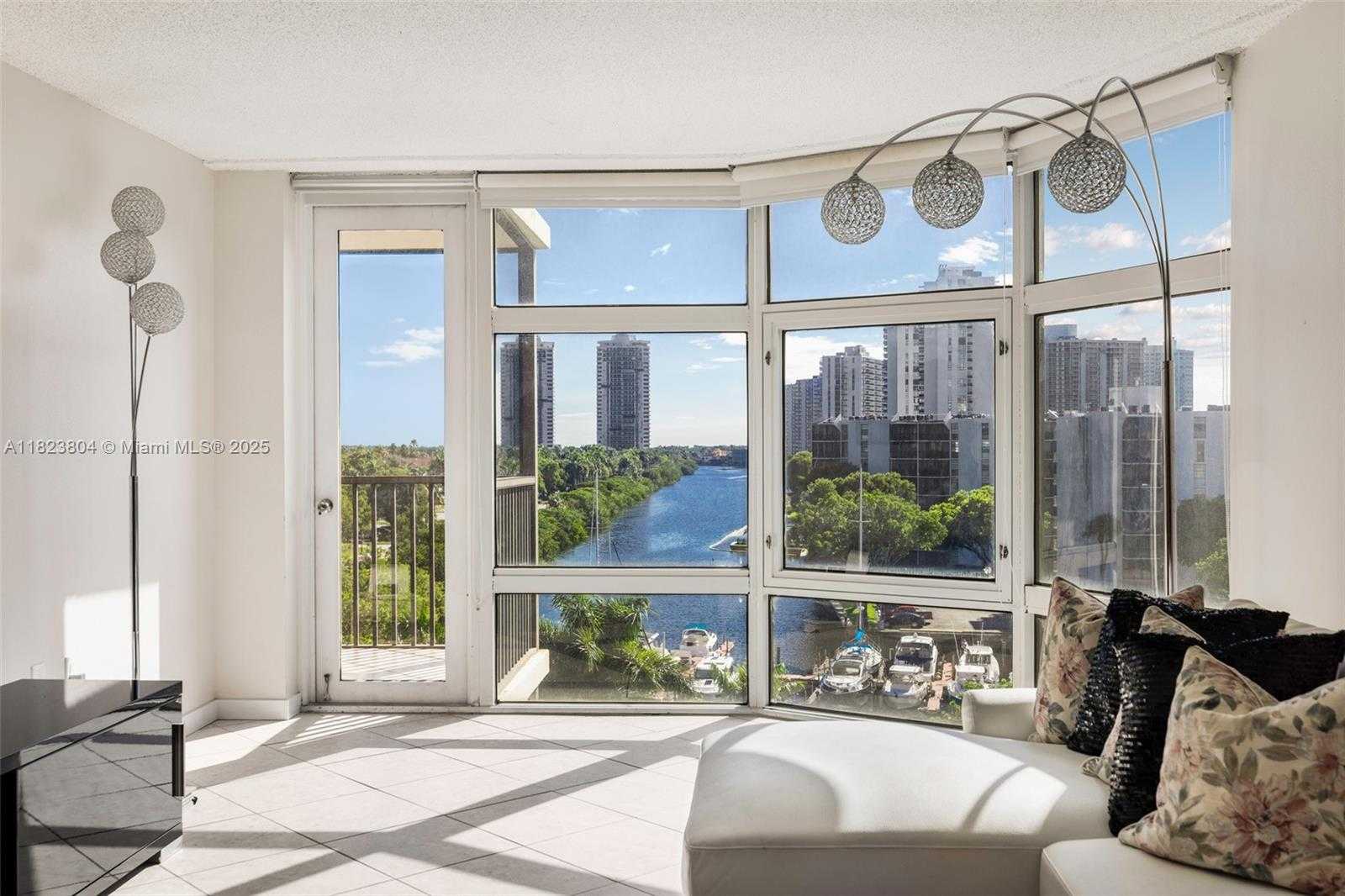 Small Image of 3375 NORTH COUNTRY CLUB DR #602, Aventura Number 14
