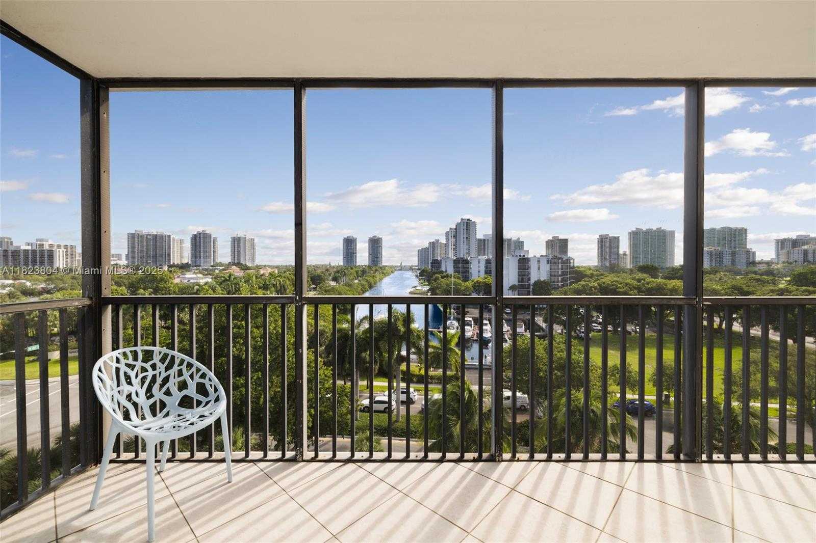 Small Image of 3375 NORTH COUNTRY CLUB DR #602, Aventura Number 2