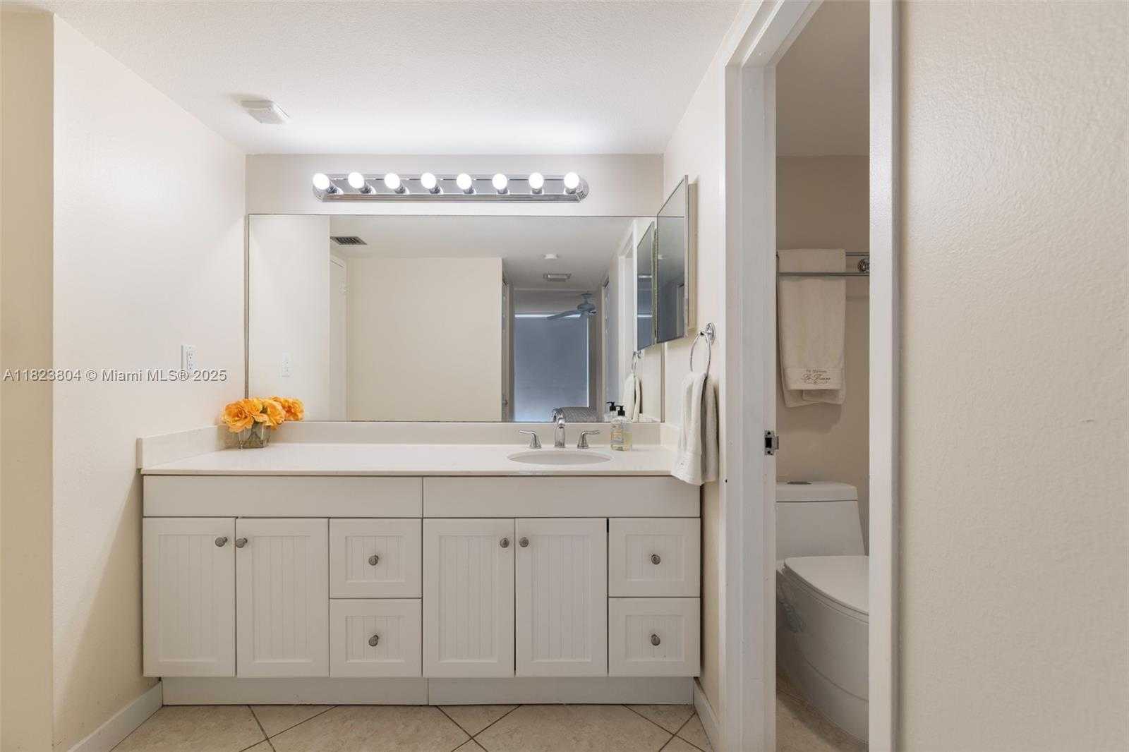 Small Image of 3375 NORTH COUNTRY CLUB DR #602, Aventura Number 22