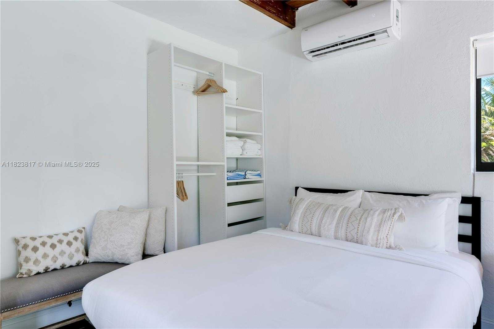 Small Image of 11534 NORTH EAST 13TH AVE, Miami Number 20
