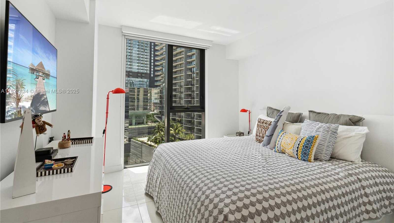 Small Image of 31 SOUTH EAST 6TH ST #1707, Miami Number 15