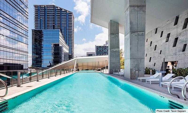 Small Image of 68 SOUTH EAST 6TH ST #2412, Miami Number 16