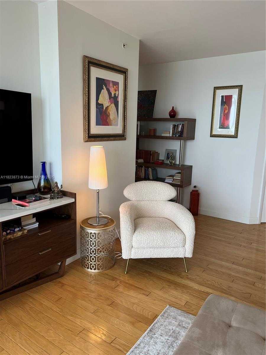 Small Image of 6365 COLLINS AVE #3609, Miami Beach Number 4