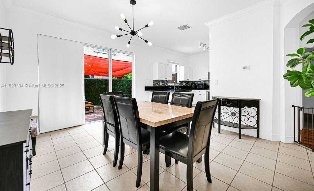 Small Image of 12857 SW 134th St, Miami, FL 33186, USA Number 23