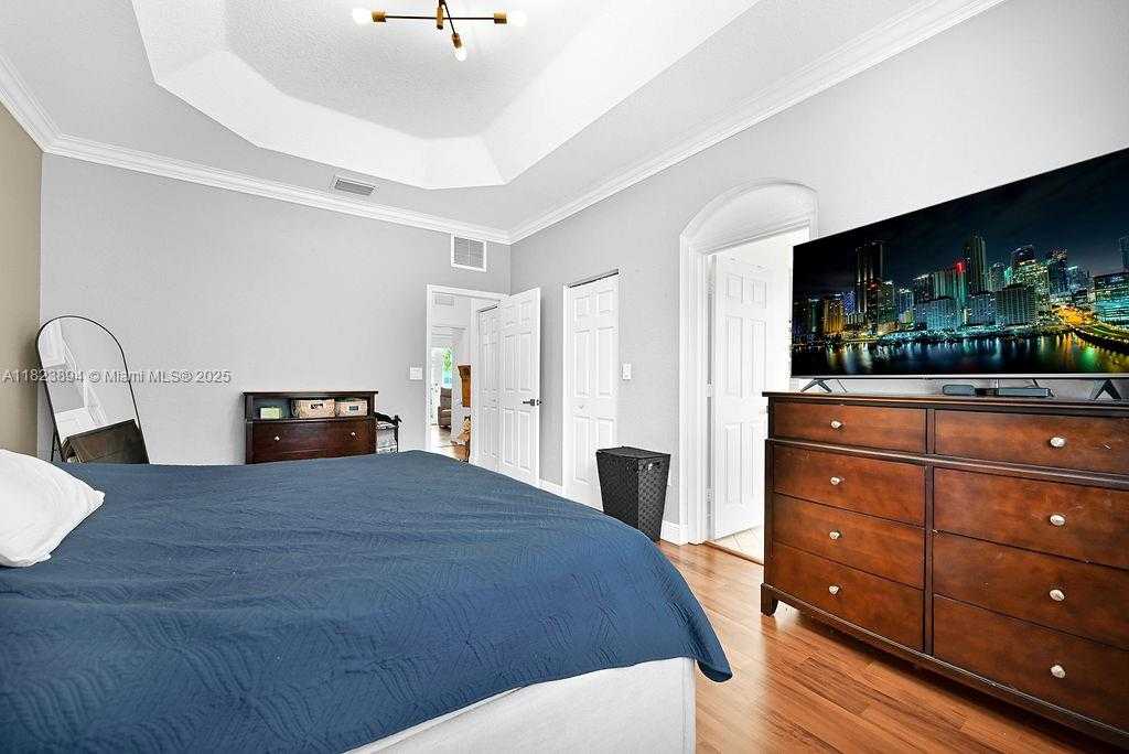 Small Image of 12857 SW 134th St, Miami, FL 33186, USA Number 29