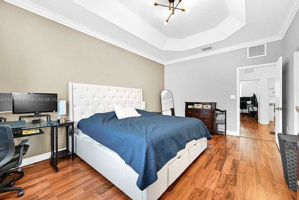 Small Image of 12857 SW 134th St, Miami, FL 33186, USA Number 30