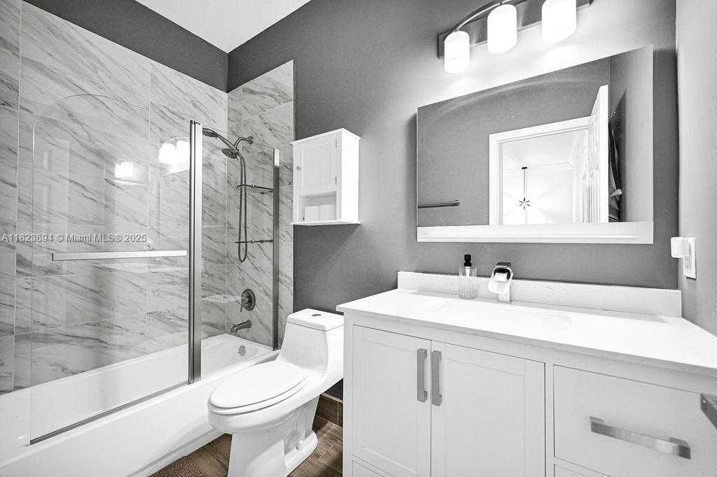 Small Image of 12857 SW 134th St, Miami, FL 33186, USA Number 36