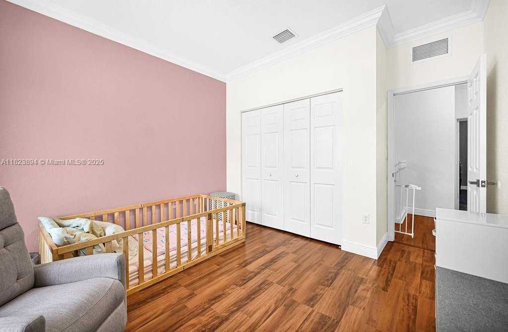 Small Image of 12857 SW 134th St, Miami, FL 33186, USA Number 40