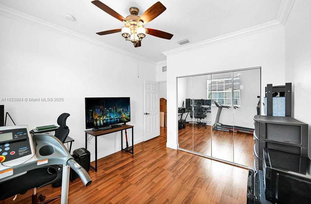 Small Image of 12857 SW 134th St, Miami, FL 33186, USA Number 41