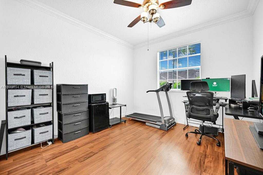 Small Image of 12857 SW 134th St, Miami, FL 33186, USA Number 43
