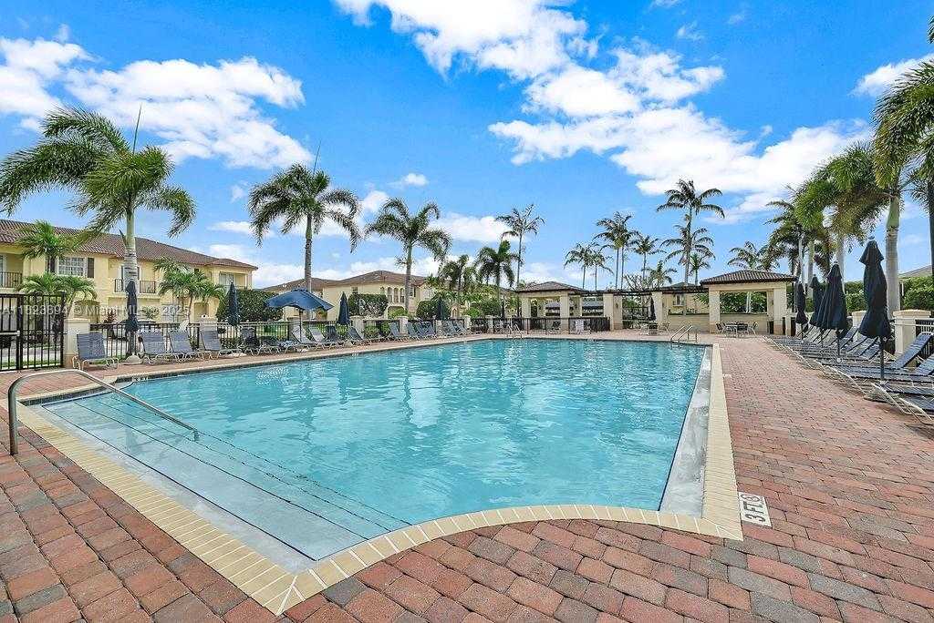 Small Image of 12857 SW 134th St, Miami, FL 33186, USA Number 53