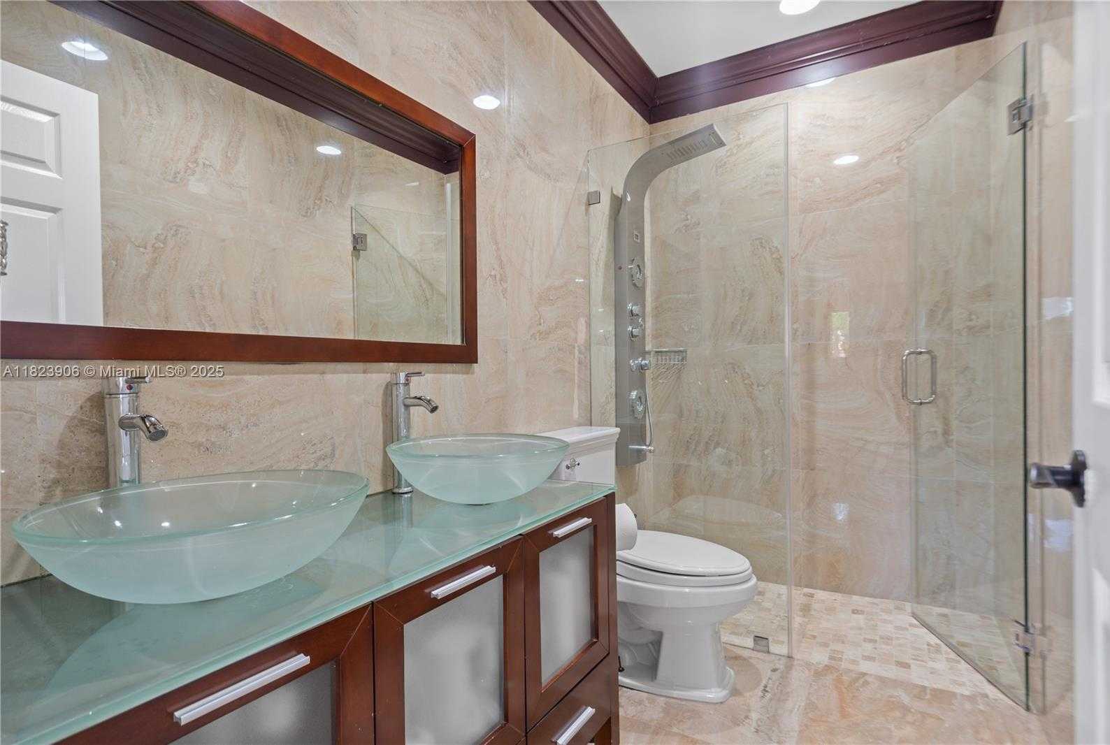 Small Image of 12880 CYPRUS, North Miami Number 10
