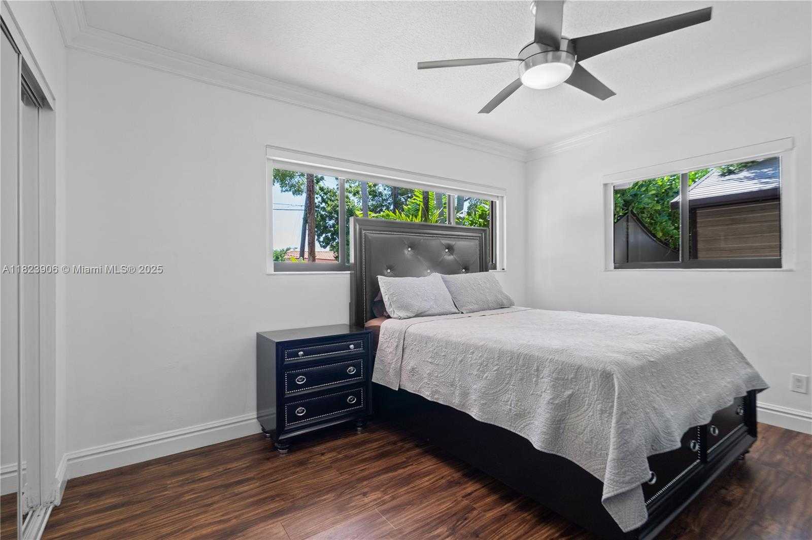 Small Image of 12880 CYPRUS, North Miami Number 13