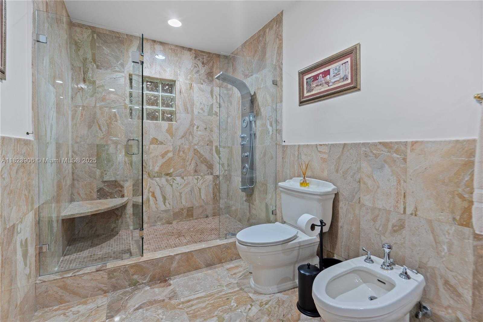 Small Image of 12880 CYPRUS, North Miami Number 15
