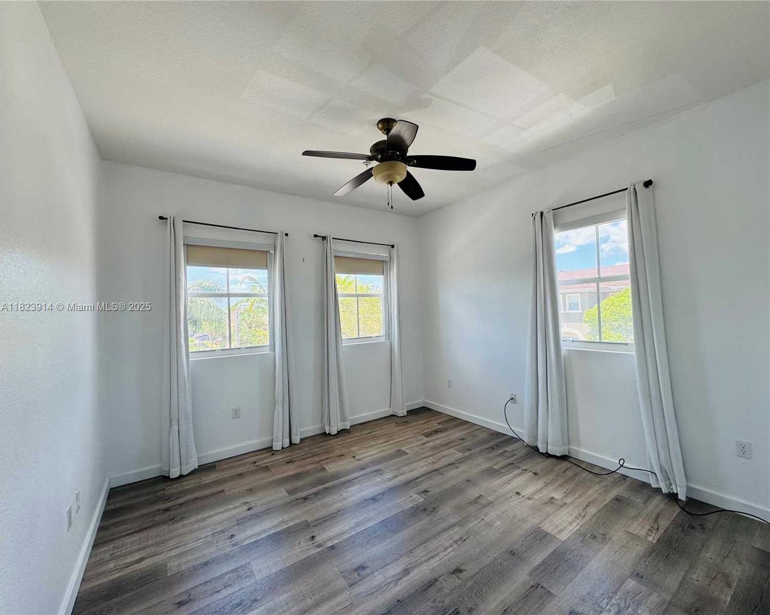 Small Image of 10800 NORTH WEST 88TH TER #201, Doral Number 14