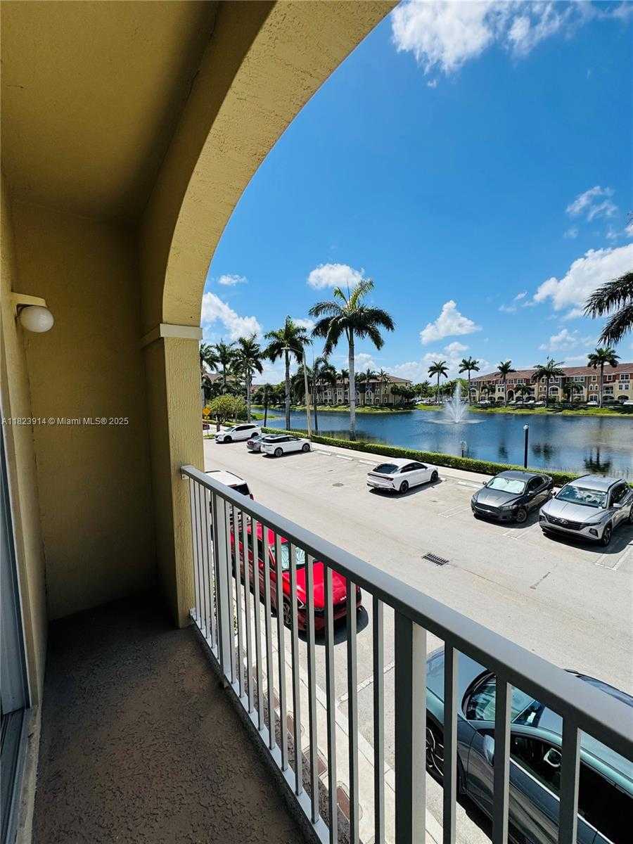 Small Image of 10800 NORTH WEST 88TH TER #201, Doral Number 23