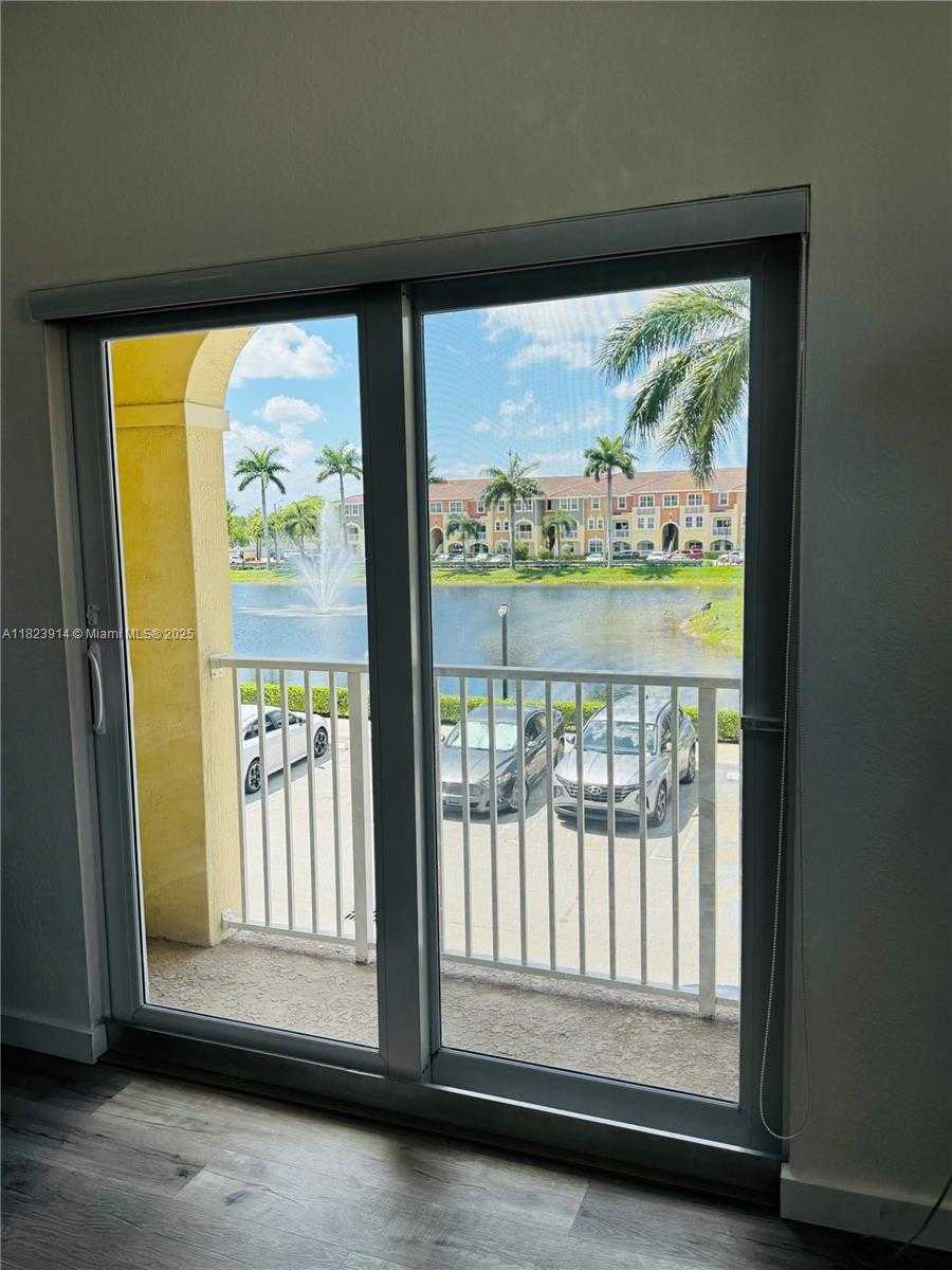 Small Image of 10800 NORTH WEST 88TH TER #201, Doral Number 8