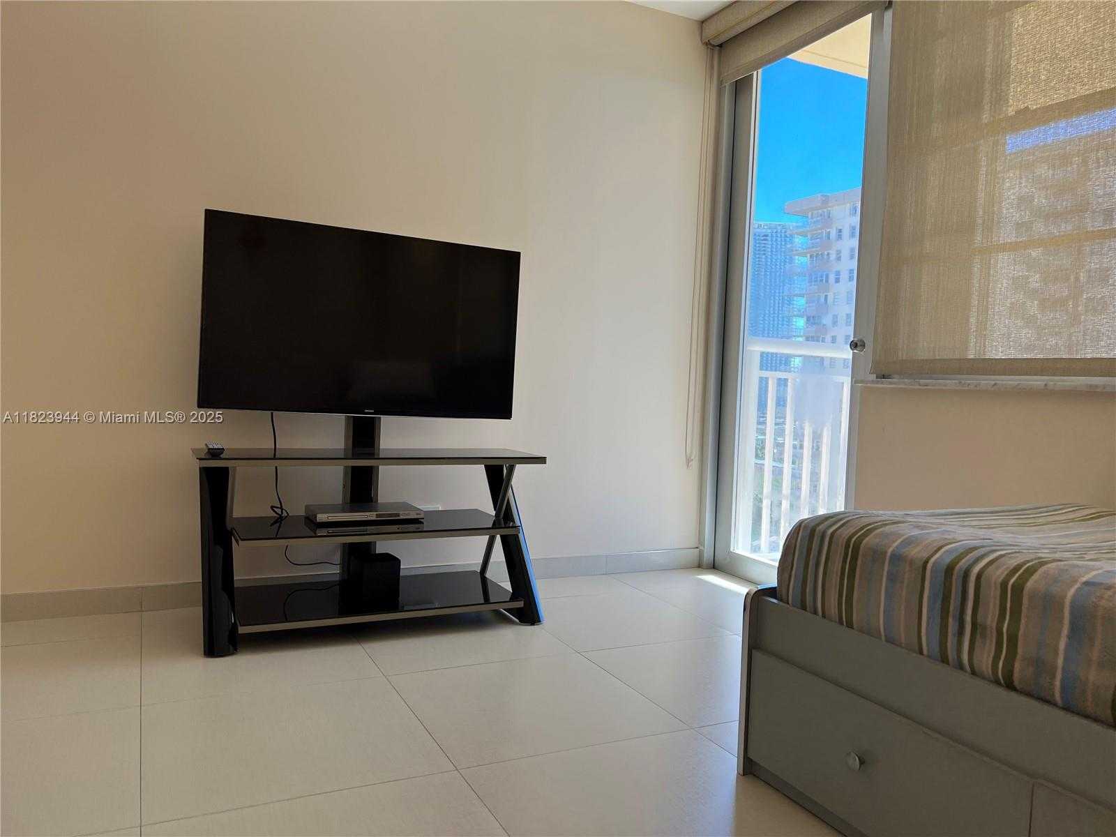 Small Image of 251 174TH ST #1505, Sunny Isles Beach Number 5