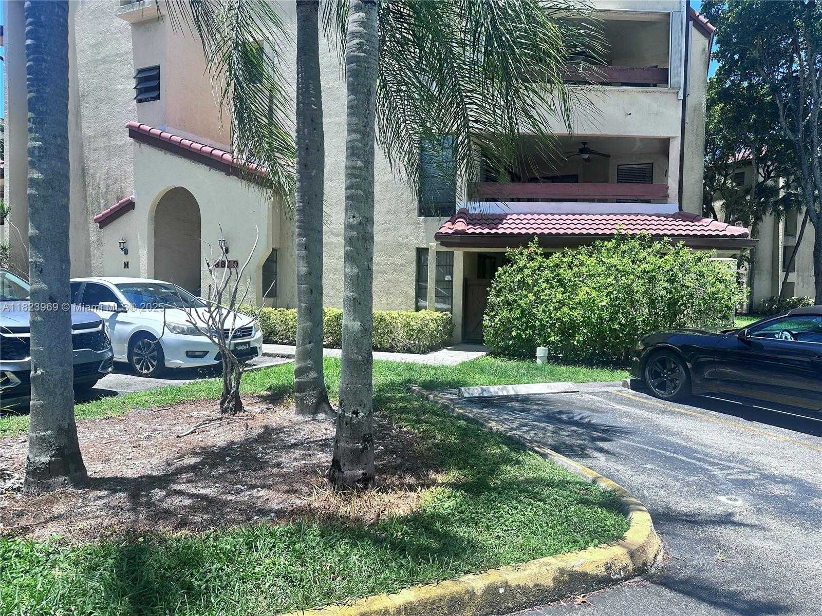 Small Image of 8810 SOUTH WEST 123RD CT #M110, Miami Number 3