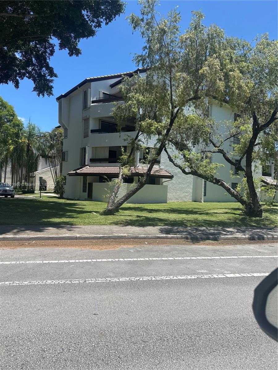 Small Image of 8810 SOUTH WEST 123RD CT #M110, Miami Number 44
