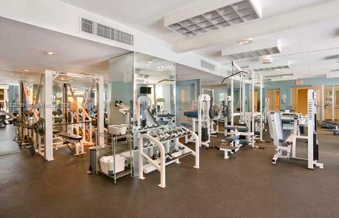 Small Image of 1500 OCEAN DR #609, Miami Beach Number 26