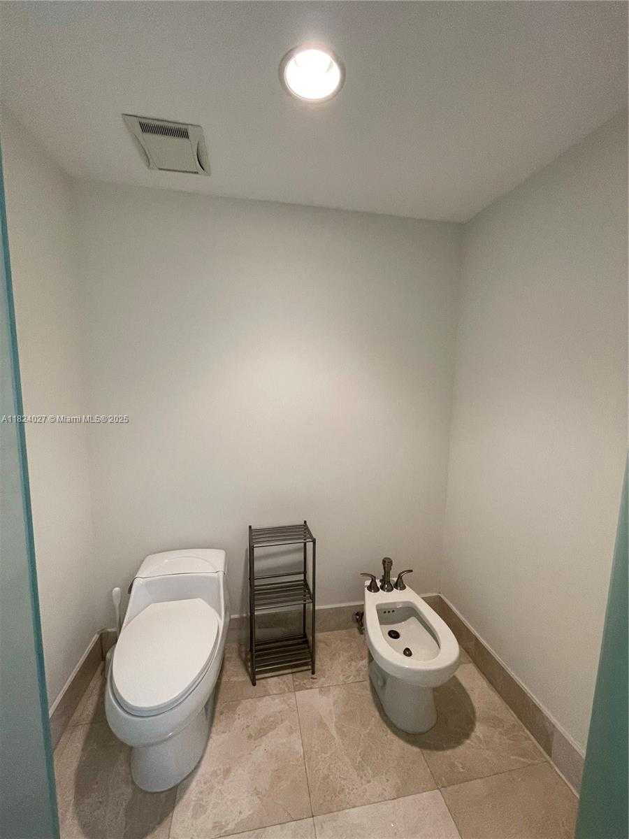 Imagen de Pequeño Objeto