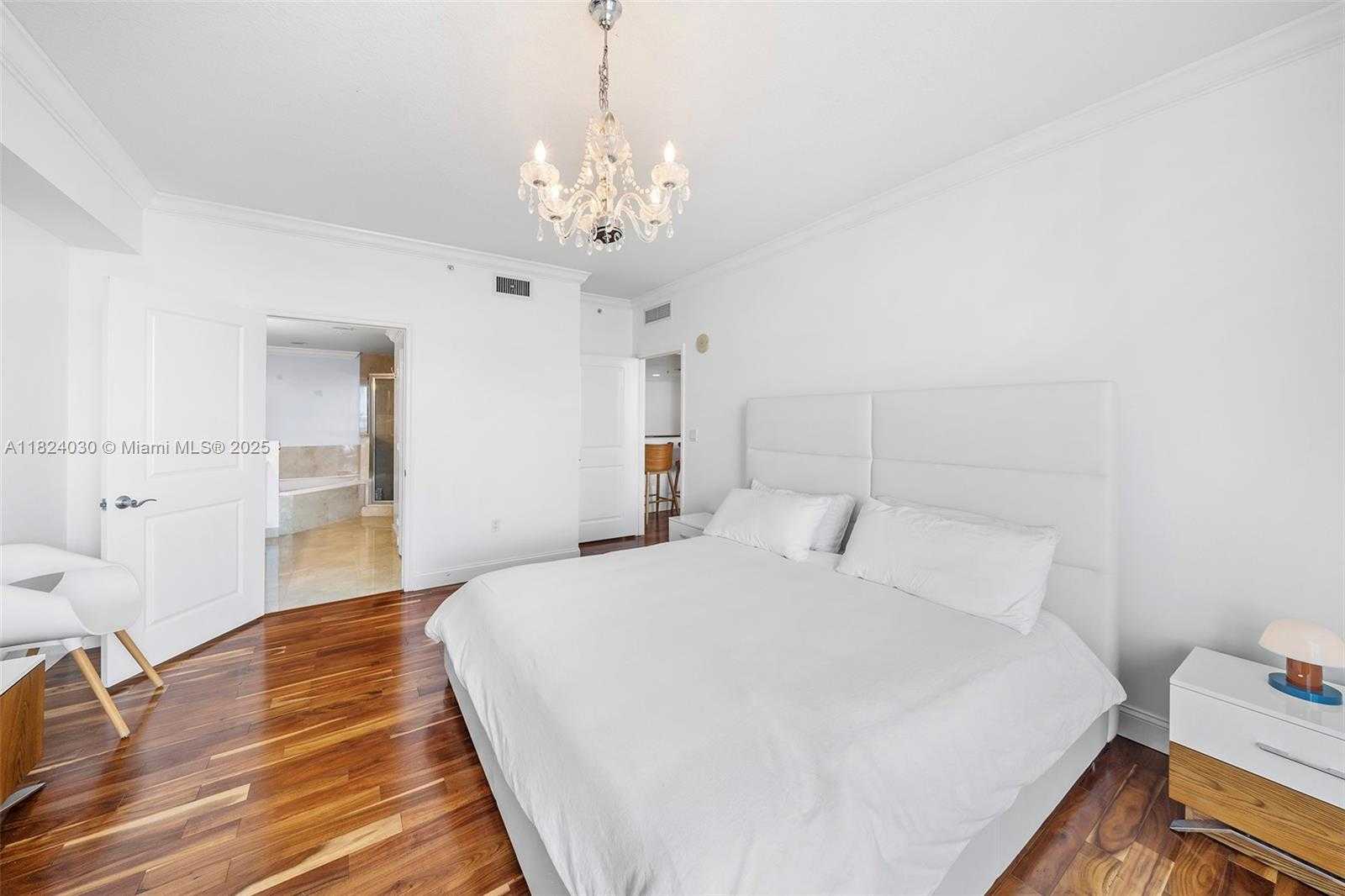 Small Image of 7900 HARBOR ISLAND DR #1214, North Bay Village Number 16