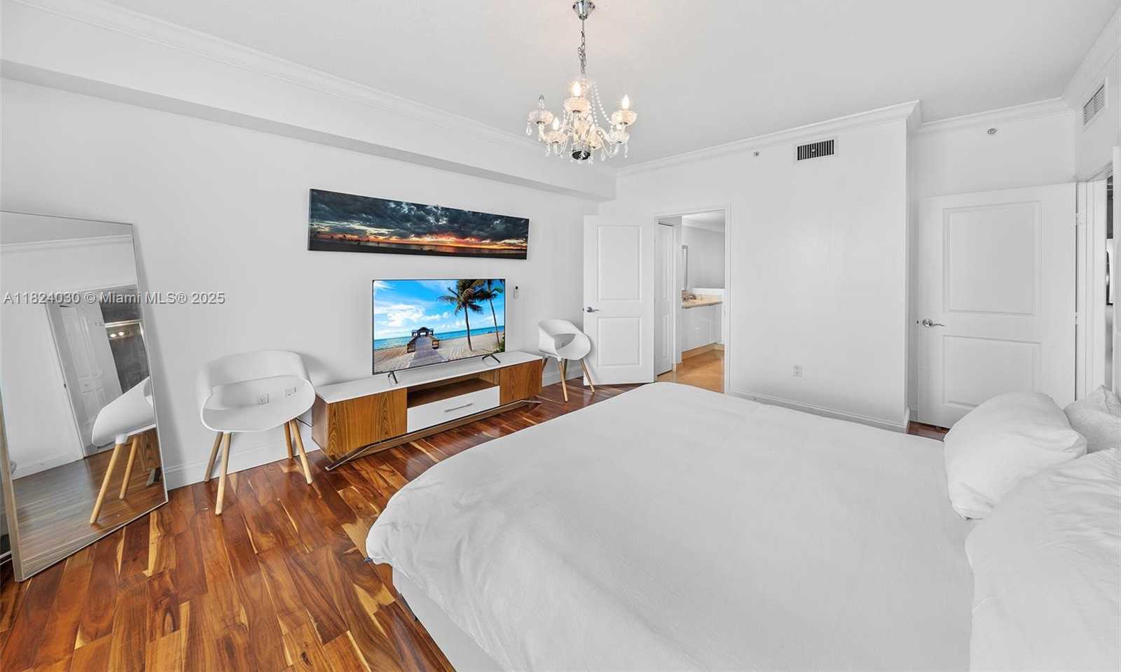 Small Image of 7900 HARBOR ISLAND DR #1214, North Bay Village Number 17