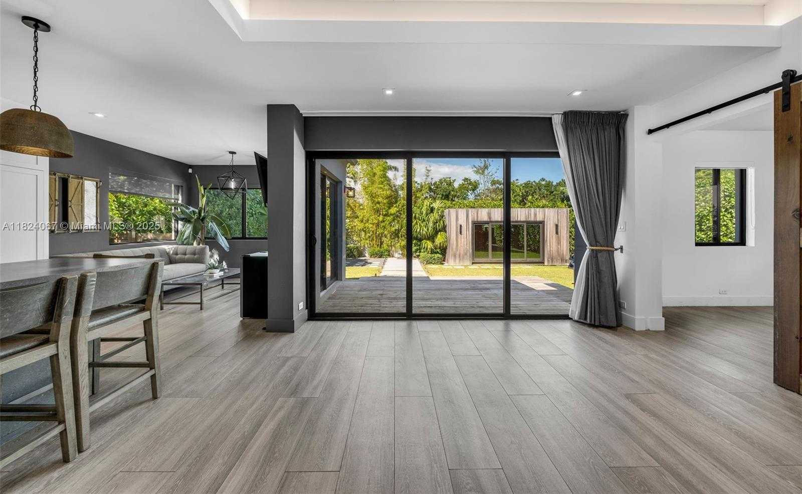 Small Image of 861 NORTH EAST 74TH ST, Miami Number 12